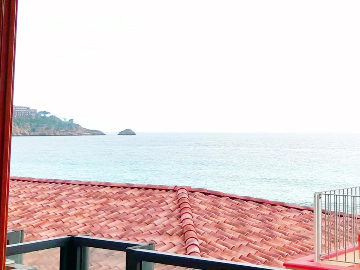 Il Cantone Del Faro Giardini Naxos Luaran gambar